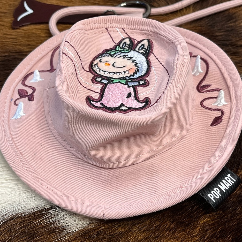 Pop Mart The Monsters Labubu "Datura" Fall in Wild bucket hat mini bag - Picture 2 of 7
